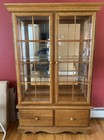 Vtg Ashley Furniture Oak Curio Cabinet W  Base   Light  Mirror Shelves 2 Drawers
