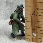 King Country Bbg056 German Infantryman Advancing With Rifle 1 Wwii Figure
