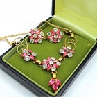 1940   s Star Art 12kt Gold Filled Star Lavaliere And Screw-back Earring Set 