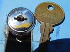 Seeburg V3wa S3w160 Wall Box Lock Assembly   505590 With Key S281