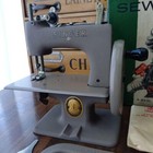 Vintage Singer Toy Sewing Machine Model 4 Sewhandy With Original Box Accessories