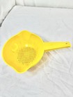 Vtg Tupperware 1 Qt Colander 1200 Strainer Yellow 2 Spouts Usa 6 75x3  Handle Fs
