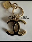       Chanel Holiday Charm Ornament Classic Logo Cc Limited Edition 100  Authentic