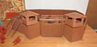 Vtg 1950s Marx Fort Apache Stockade Playset Series 2000  3660 Includes Figures