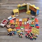 Vtg Fisher Price House  952 Family House Playset 1969 Huge Lot With Accessories 