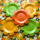 Vintage Beautyflex Daisy Flower   Libbey Smiley Hard Plastic Plate Holders Set 6