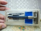 Vtg 1968 Gillette Safety Razor Date Code N2 slim Twist Handle Dark Blue W box