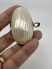Vntg Small Mother Of Pearl Shell Trinket Or Pill Box Hinged Delicate Kiss Lock