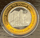 Las Vegas Club  10 Silver Strike Token 2005 Casino View New Case