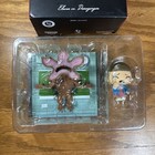 Stranger Things Eleven Vs Demogorgon Figures New Lootcrate Exclusive Damage Box