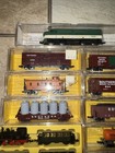 N Scale Model Train Lot Of 15 Cars 54pcs Of Track Transformer Atlas Bachmann Euc