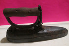Antique Sensible No 6 Or 9 Sad Iron Cast Iron Flat Iron Wooden Removable Handle