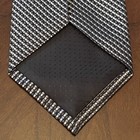 Geoffrey Beene Hand Made 100  Silk Men   s Neck Tie Made In China