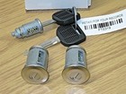 New Freightliner Columbia Cascadia Set Of 2 Doors   Ignition Lockset W  2 Keys