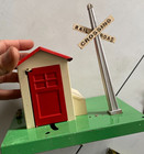 Lionel O Gauge Railroad Crossing Sign Lamppost Lamp Post Street Light Worn Lot