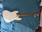 Limited Edition Classic Vibe Mid- 60s Jazz Bass Olympic White