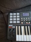 Working Akai Professional Mpk 25-key Keyboard Controller  With Charger Included