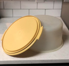 Tupperware Cake Carrier Vintage  cream And White  Good Condition