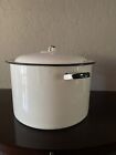 Antique 1920   s Large White  Enamel Ware Pot Great Antique Condition