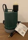 Zoeller 1043 1 3 Hp Automatic Utility Pump 40 Gpm 115v Thermoplastic Submersible