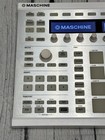 Native Instruments Maschine Mk2 Groove Production Studio 16-pad Sequencer White
