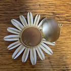 Vintage Avon Enameled Daisy Brooch Pin Solid Perfume Compact    glace  Flower