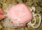 Vintage Avon Billowing Bubbles Soft Pink Gift Set 8 Oz Bubble Bath   Soap