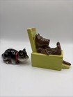 Rare Vintage Novelty Dog   Cat Peep Show Chair Salt   Pepper Shakers