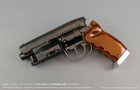 Presale Blade Runner 2049 Deckard s Blaster Plastic Model Kit Japan New