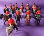 Royal Scots Guards Cavalry Parade Variant Dsg Plastic Toy Soldiers Set Britains