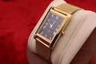        Vintage Seiko Slim Quartz Gentlemen s Black Dial   Golden Mesh Band Watch