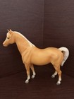 Vintage Breyer 9    Palomino Horse Stamped And Original Saddle Nice