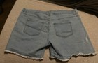 Women   s Just Be Denim Shorts Size Xl Light Wash Frayed Hem Stretch