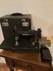 1939 Rare Singer Featherweight Crinkle Finish Sewing Machine Complete Outfit