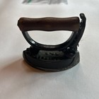 Antique N  R  S      Company Sensible No  6 Sad Iron With Detachable Handle 