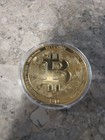 Bitcoin Commemorative Coin  2 X Coins  Crypto Currency Collectible Gold   Silver