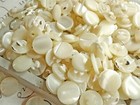 25 Vintage 1940s Cat Eye Mother Of Pearl Buttons   7 16    Bow Tie Self Shank