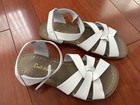 New Sun-san Salt Water Sandals Big Kid Size 3  women Size 5  White