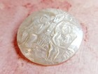 Two Angels   Large Vintage Carved Bethlehem Pearl Picture Button   1-9 16 