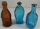 3 Vintage Colored Glass Miniature Bitters Medicine Bottles Taiwan 3  B2