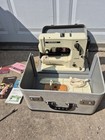 Bernina 530 Record Sewing Machine W case  Feet Tray And Knee Throttle manuals 
