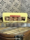 Vintage J    P  Coats Darning And Mending Thread In Box A227-n