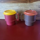 Two Vintage Stackable Tupperware Mugs Coffee Cups With 2 Lids Tumbler Brown Red