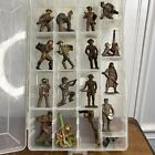 Vintage Barclay Manoil Lead Soldiers - Lot Of 17 Figures With Case  b 